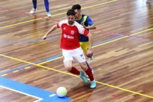 Sufrida victoria del Herogra