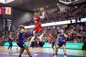 Agónico salvavidas para Coviran