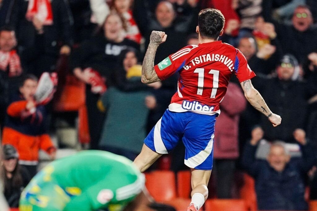 El Granada CF desmantela tres puntos