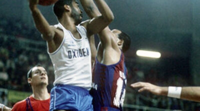 Larry Spicer el Globetrotters