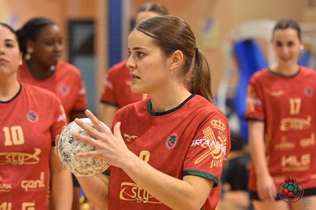 BM Ciudad de Granada encuentra