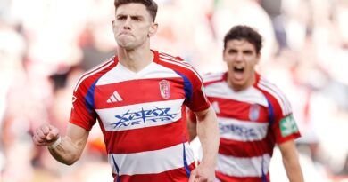 El Granada CF golpea a la UD Almería