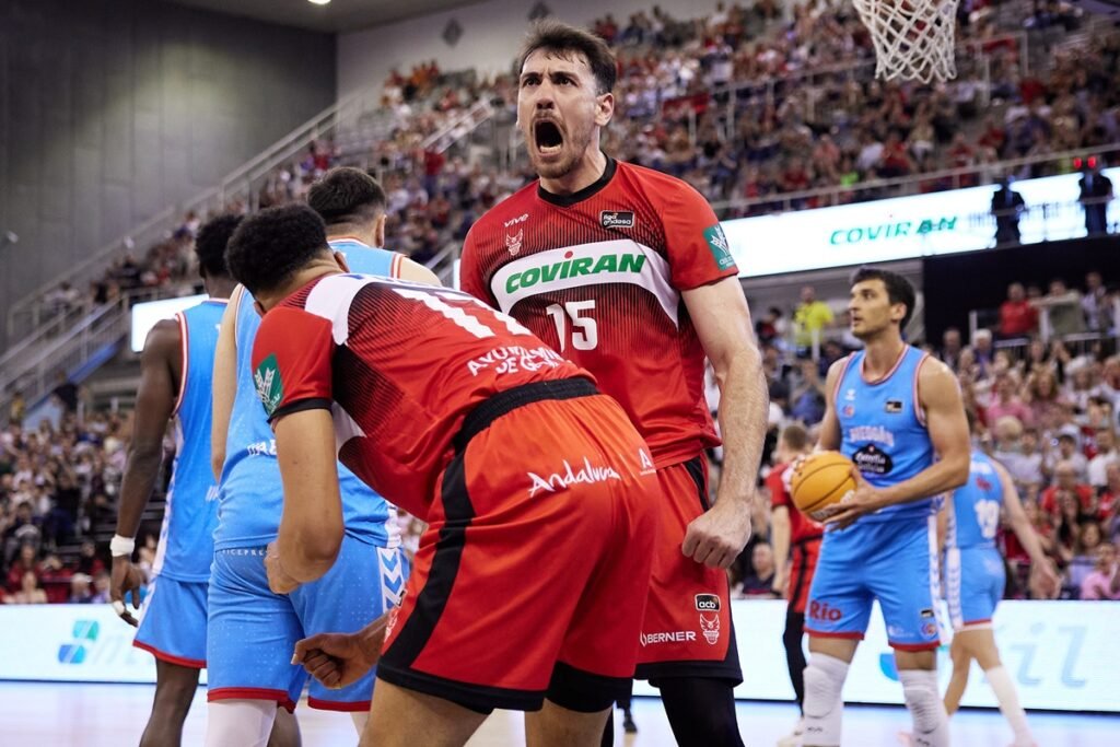 Coviran Granada se aferra a la ACB