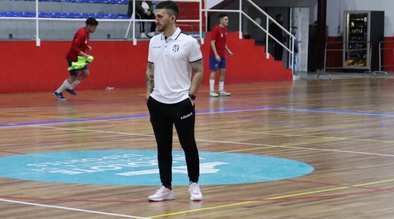 Esteban Serrano nuevo entrenador