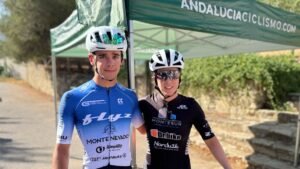 Los ciclistas José R. Jiménez