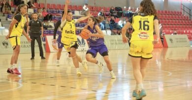 Alba Vigo renueva y lidera