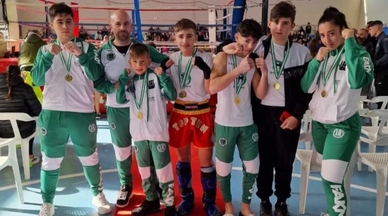 La Escuela Municipal de Kick Boxing