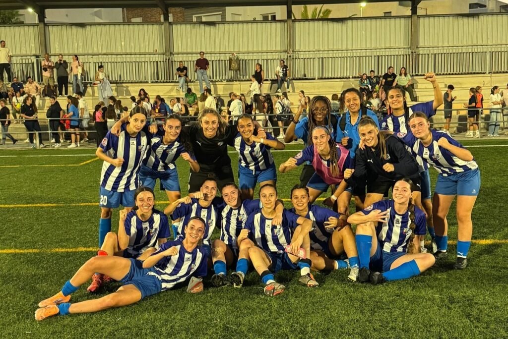 El CF Motril Femenino firma pleno