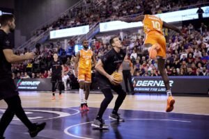 Un excelso Coviran Granada