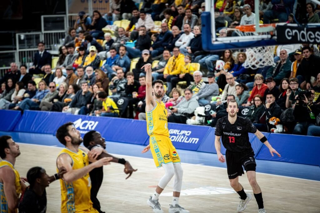 Coviran Granada tira por la borda