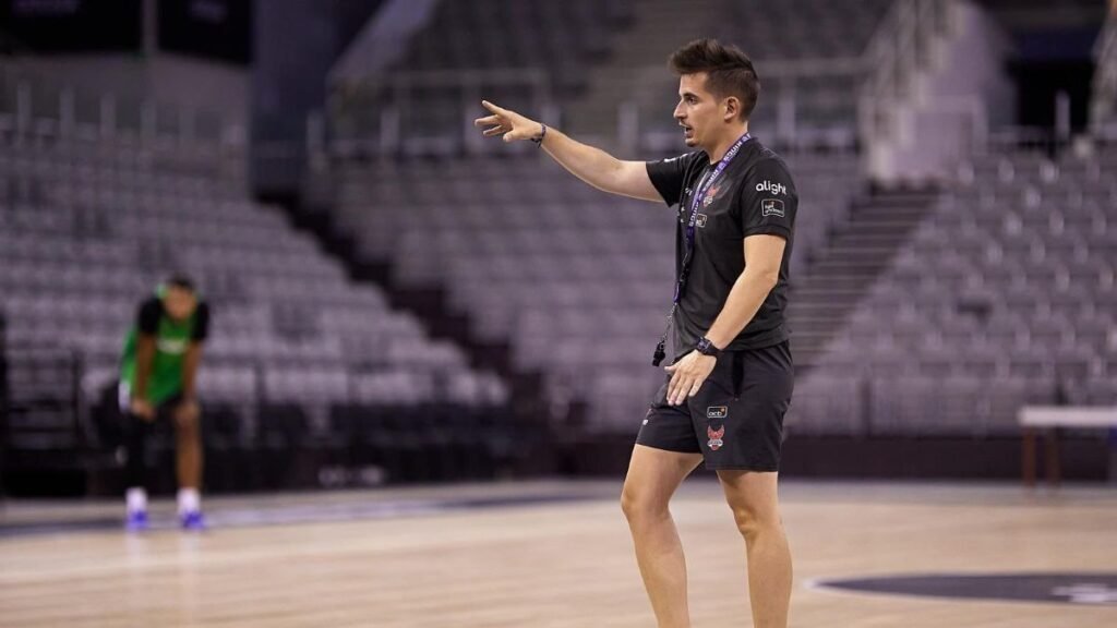 Coviran Granada confía en Arturo