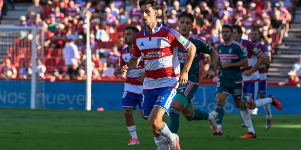 Un impreciso Granada CF empata